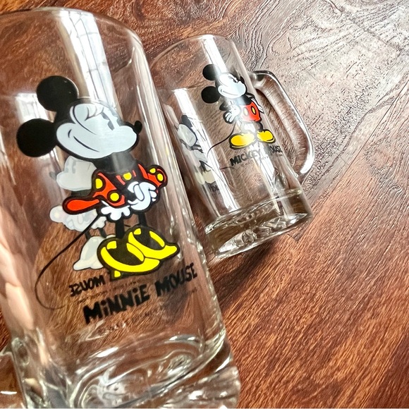 Vintage Disney 1970s Tall Drinking Glasses with Handle Mickey & Minnie Mouse - Picture 5 of 9